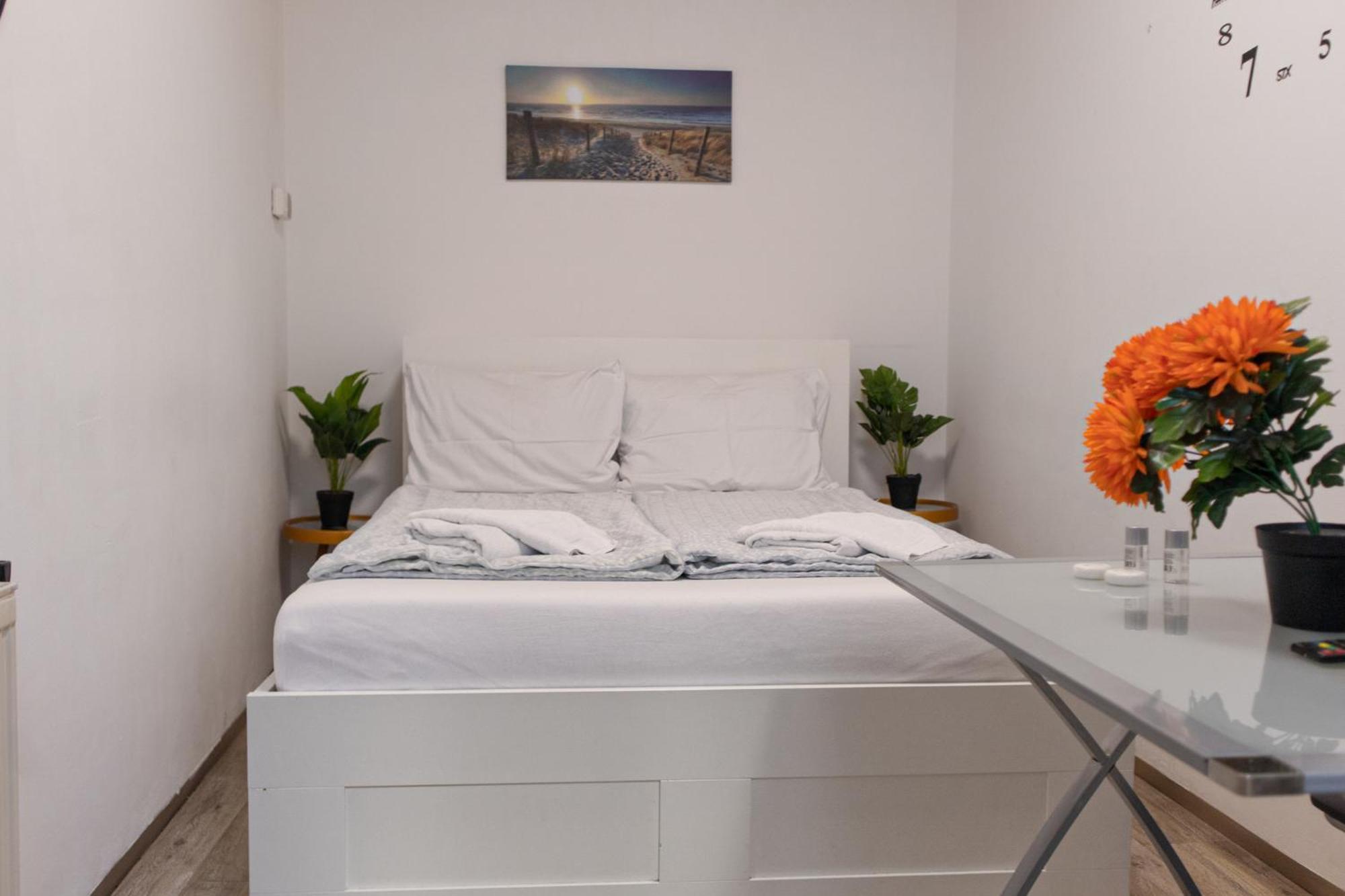 Convenient Shared - Near Danube & Millenium Tower * Viena