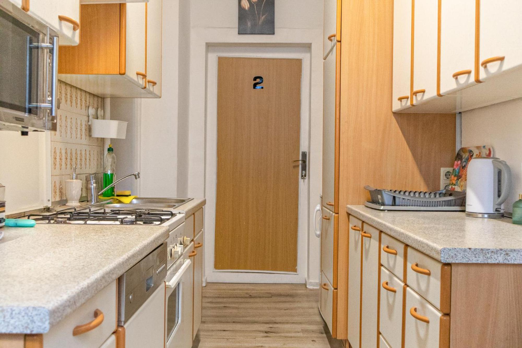 Convenient Shared - Near Danube & Millenium Tower * Viena
