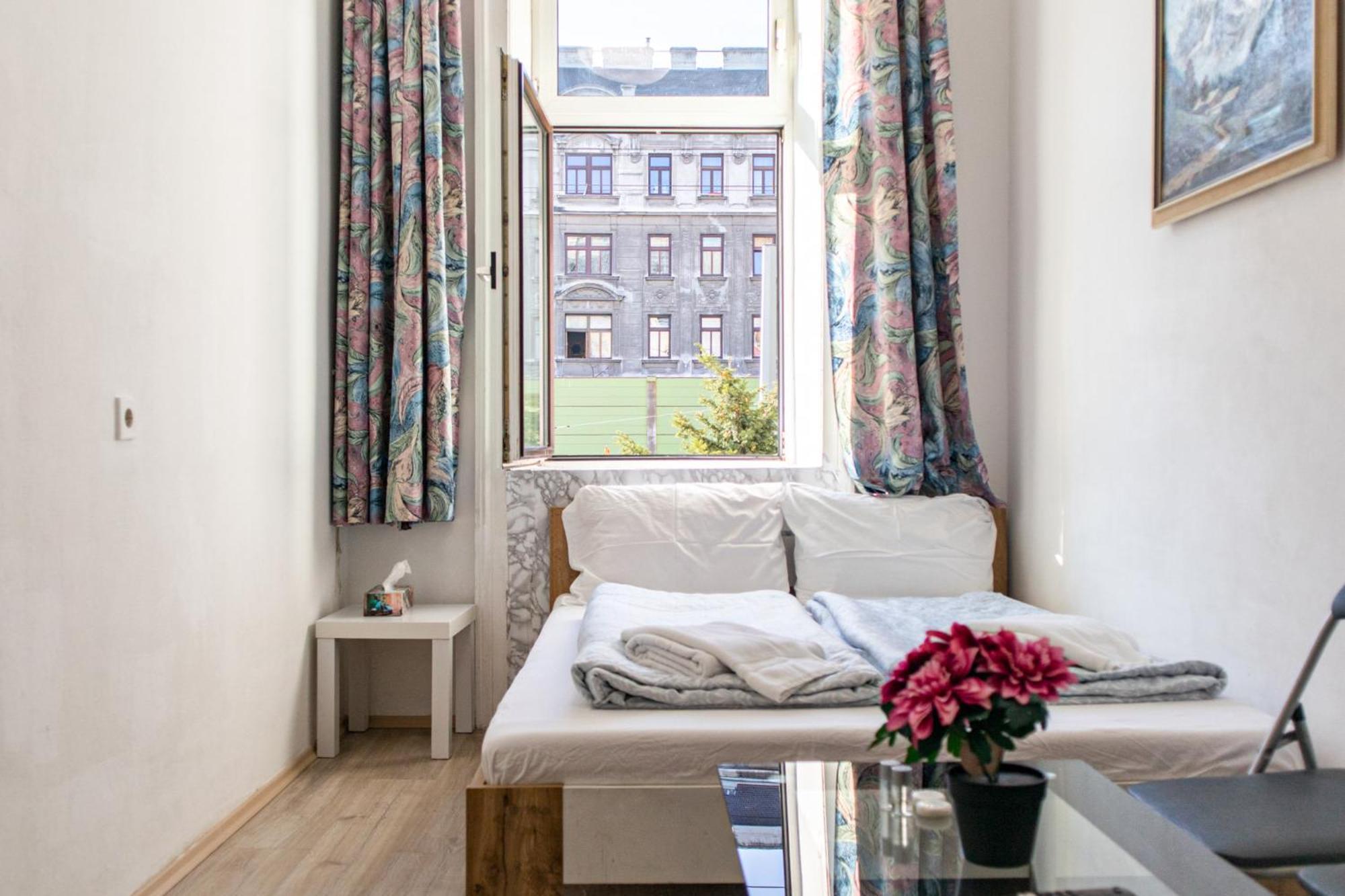 Pensjonat Convenient Shared - Near Danube & Millenium Tower