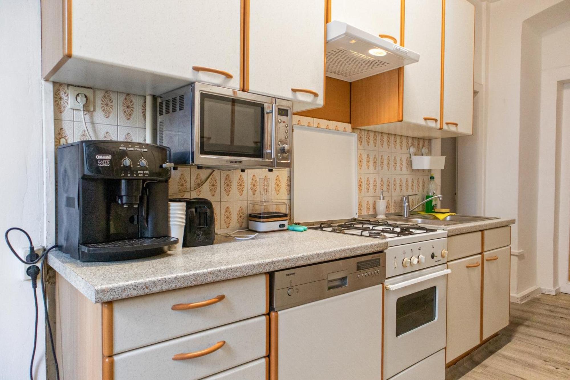 Pensjonat Convenient Shared - Near Danube & Millenium Tower *
