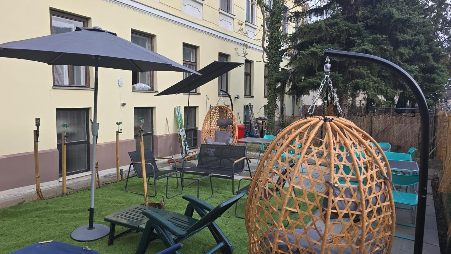 Pensjonat Convenient Shared - Near Danube & Millenium Tower *